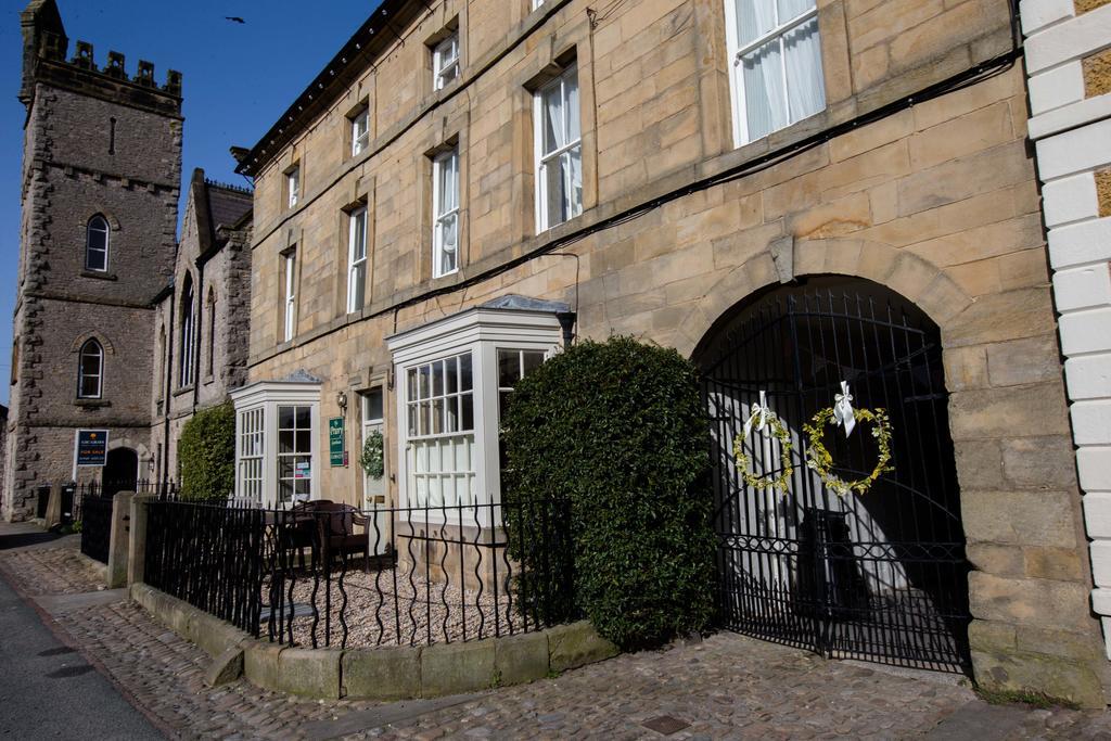 The Priory Bed and Breakfast Middleham Buitenkant foto
